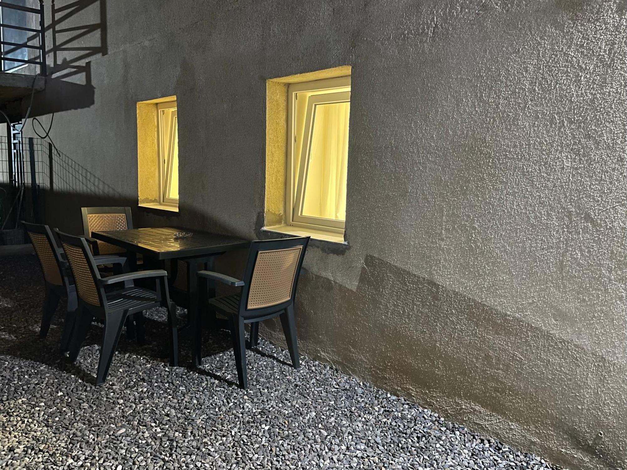 White Stones Apartment Kutaisi Luaran gambar