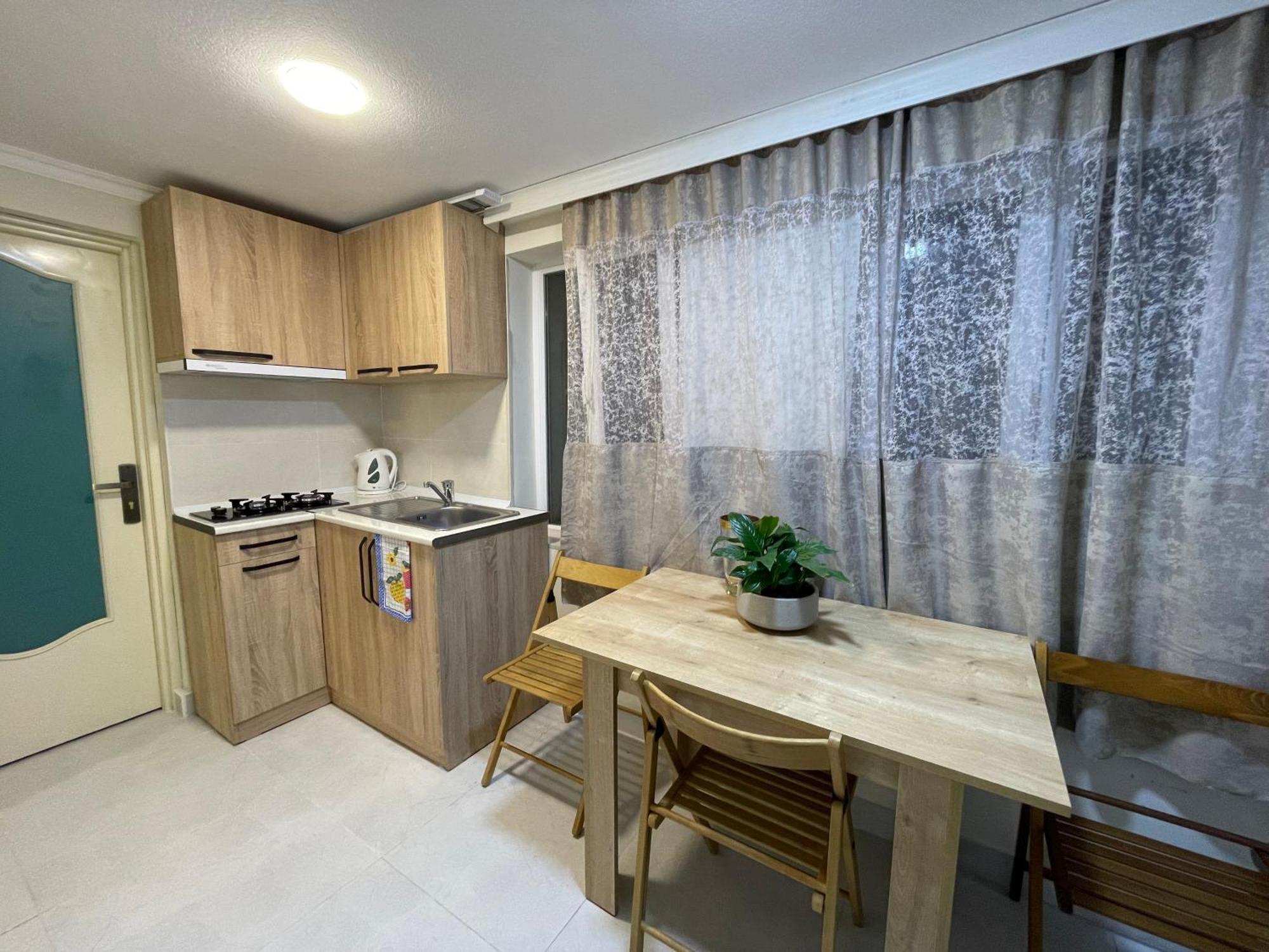 White Stones Apartment Kutaisi Luaran gambar